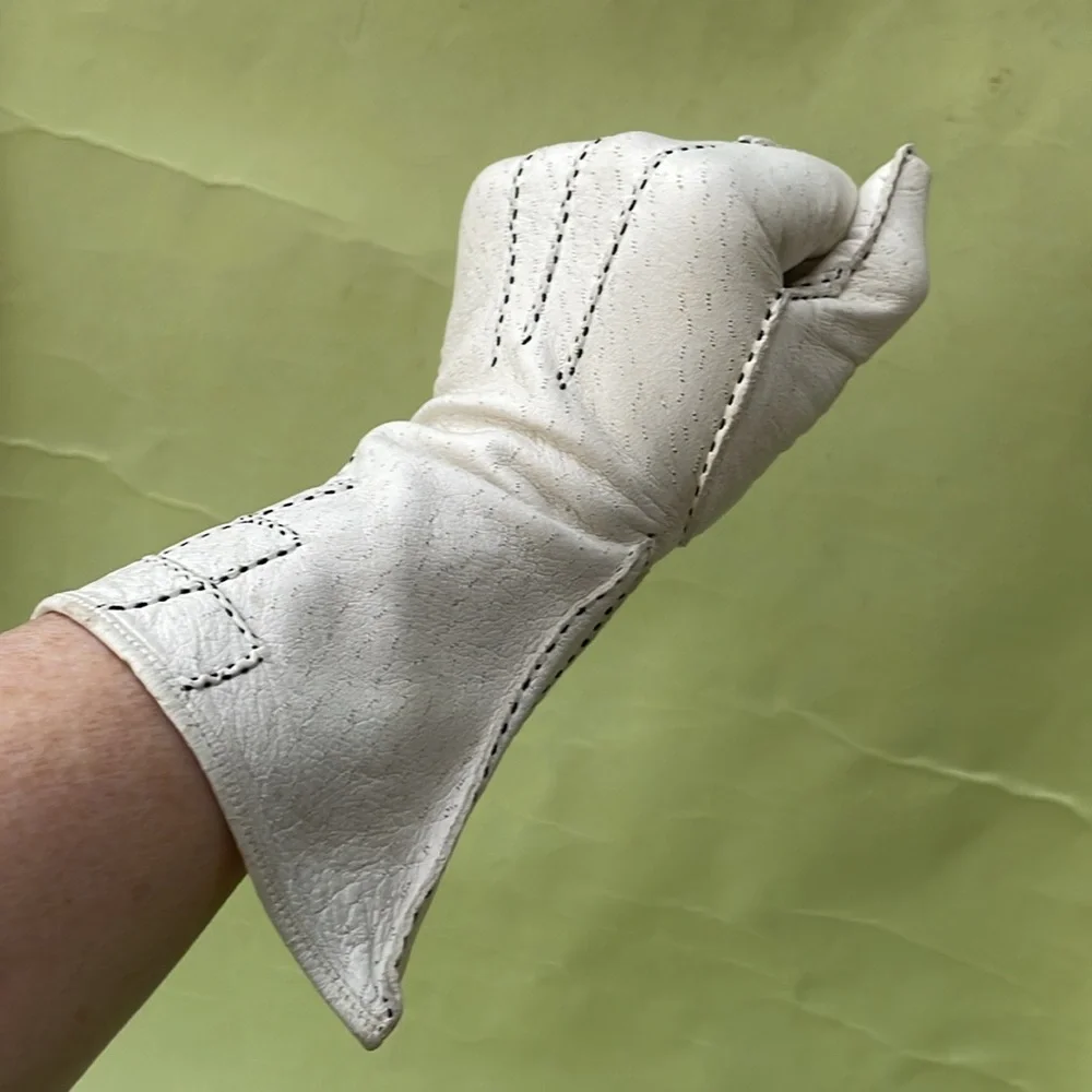Vintage cream long leather gloves